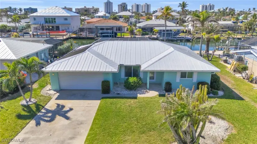 Picture of 8 Bayview Blvd, Fort Myers Beach FL 33931