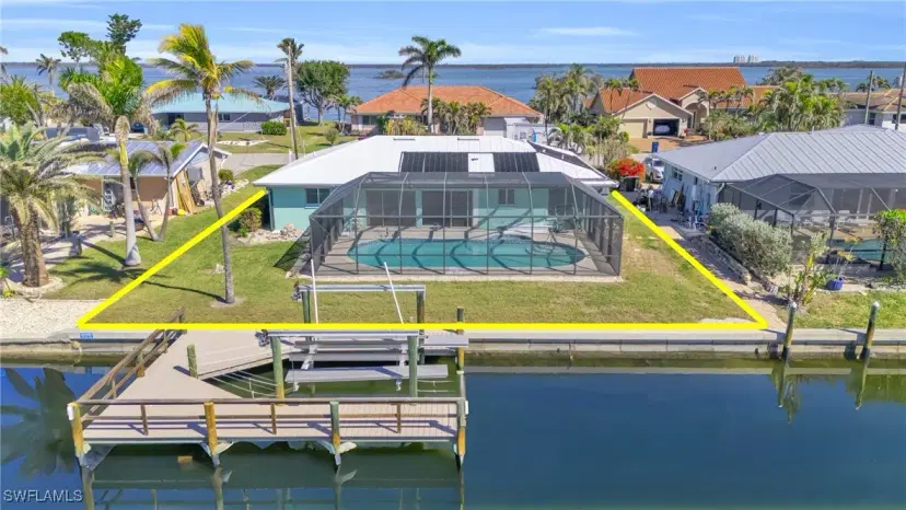 Picture of 8 Bayview Blvd, Fort Myers Beach FL 33931