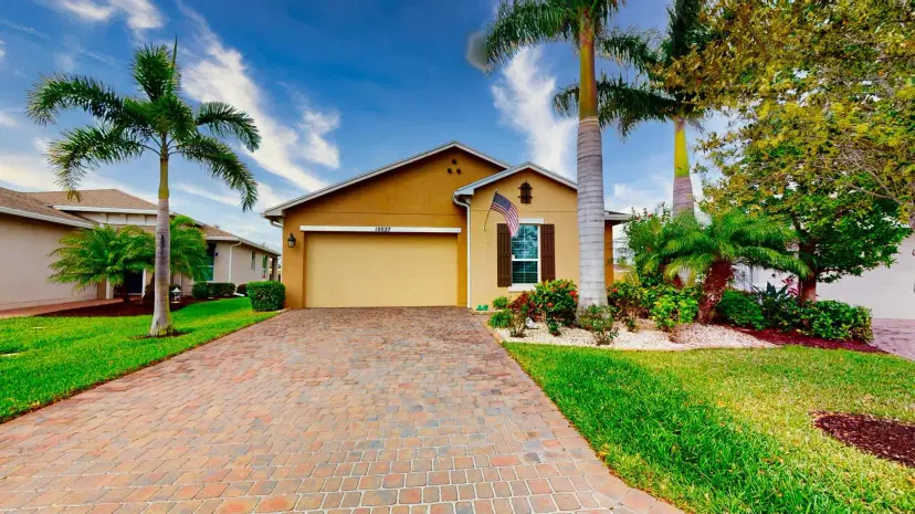 Picture of 10027 SW Indian Lilac Trail, Port St Lucie FL 34987