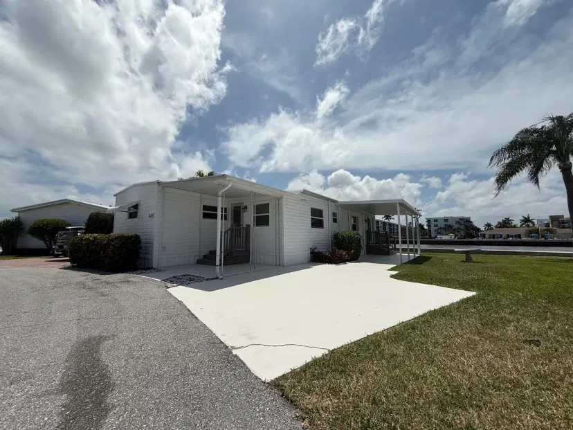 Picture of 215 S Heron Drive O, Briny Breezes FL 33435