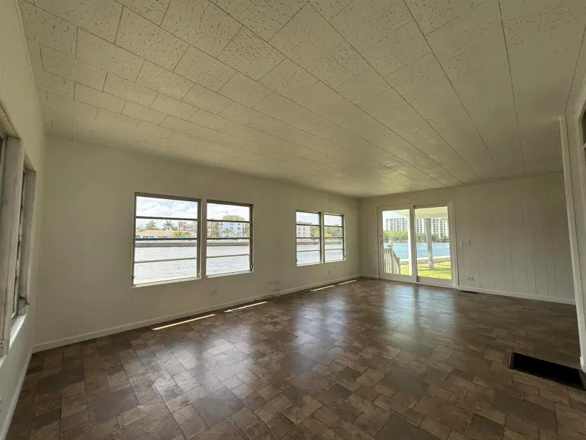 Picture of 215 S Heron Drive O, Briny Breezes FL 33435