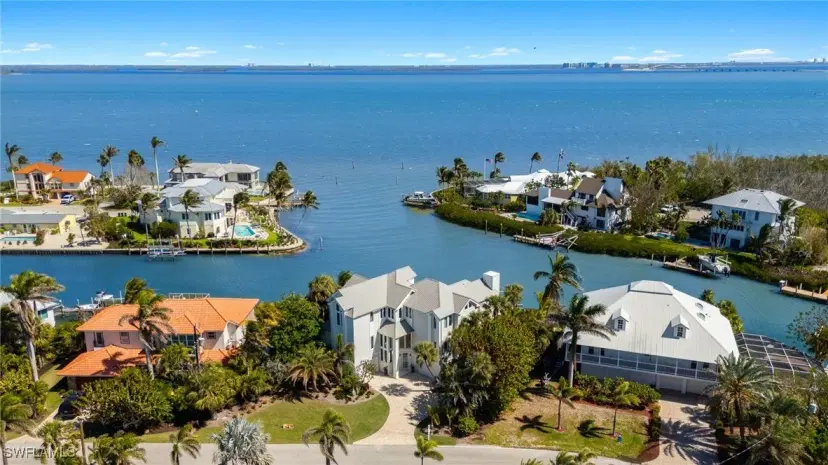Picture of 1490 Angel Dr, Sanibel FL 33957