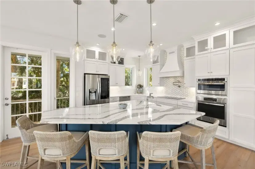 Picture of 1490 Angel Dr, Sanibel FL 33957