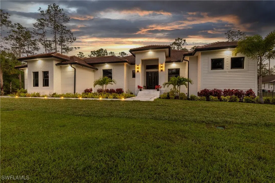 Picture of 4367 8Th Ave Se, Naples, FL 34117