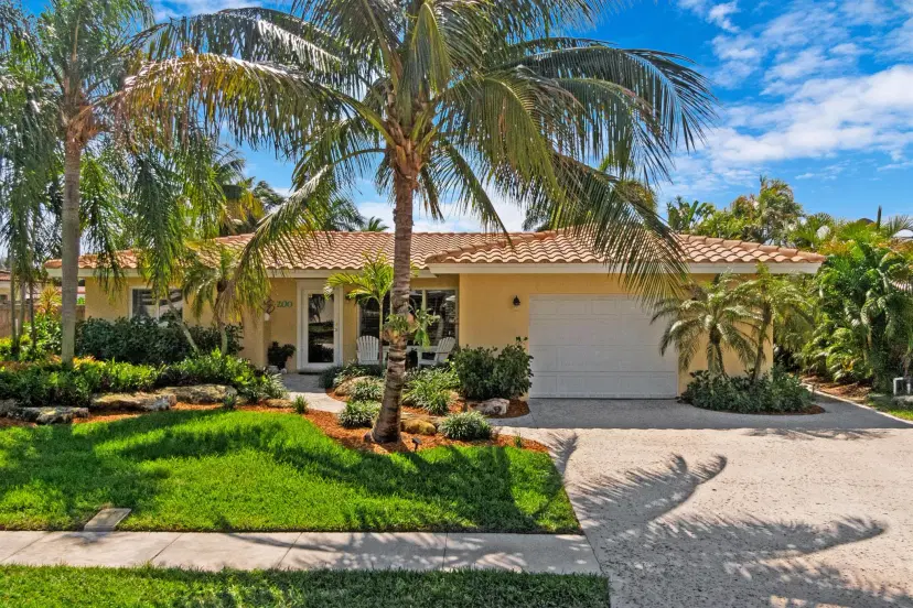 Picture of 200 SE 12Th Court, Pompano Beach FL 33060