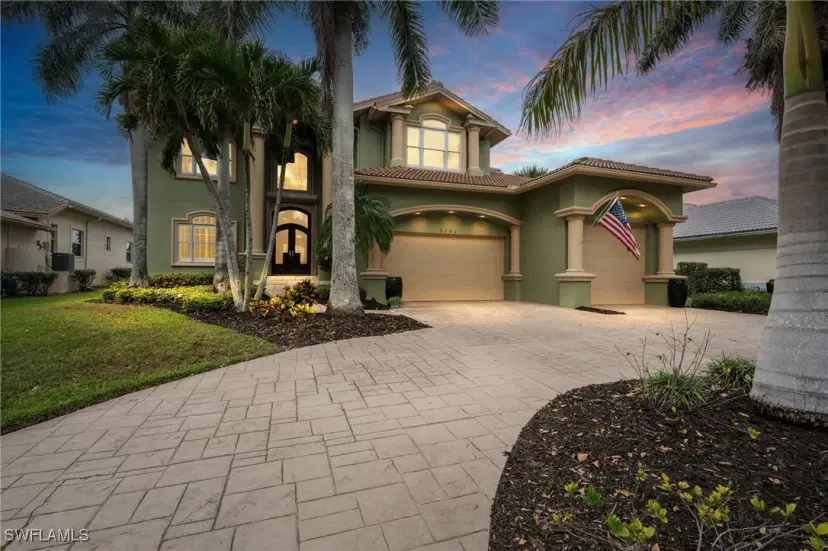 Picture of 5701 Harborage Dr, Fort Myers FL 33908