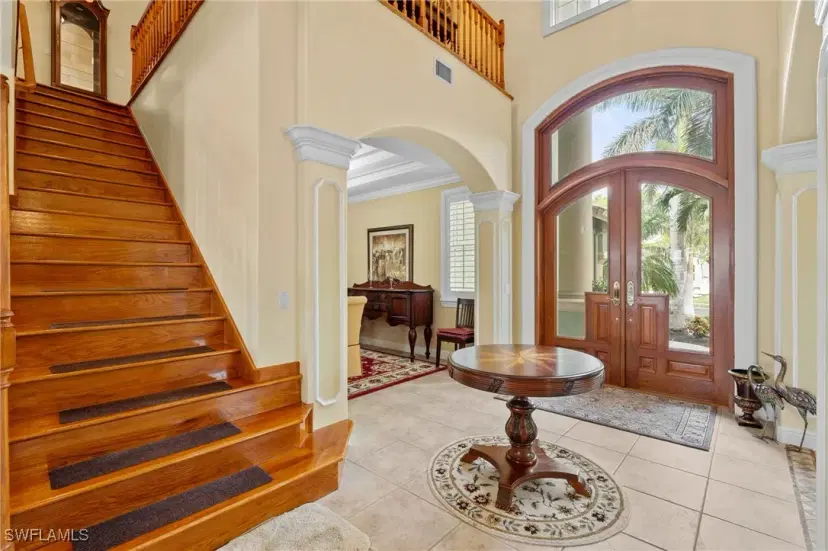 Picture of 5701 Harborage Dr, Fort Myers FL 33908