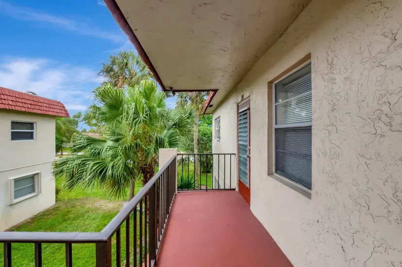 Picture of 1 Abbey Lane 201, Delray Beach FL 33446