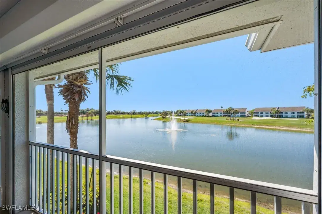 Picture of 6060 Pinnacle Ln 1904, Naples, FL 34110