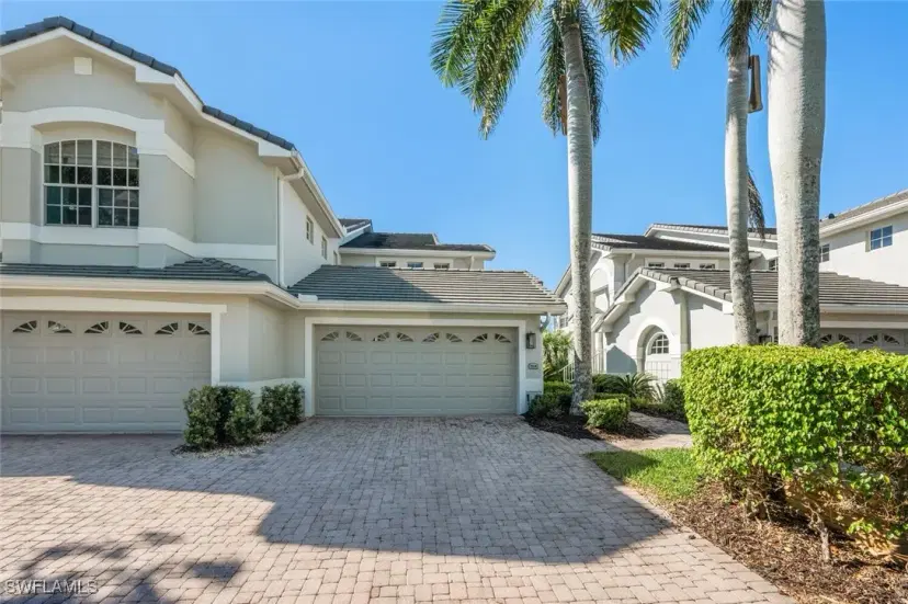 Picture of 6060 Pinnacle Ln 1904, Naples FL 34110