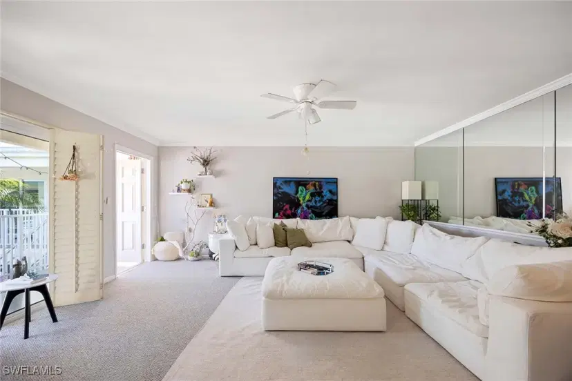 Picture of 1950 Gulf Shore Blvd N 204, Naples FL 34102