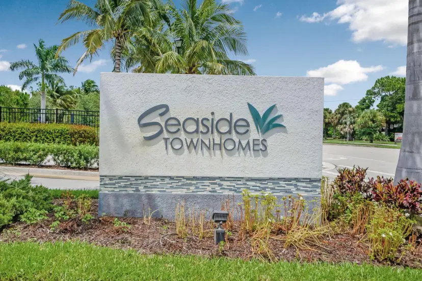 Picture of 341 SE Halifax Lane, Stuart FL 34994
