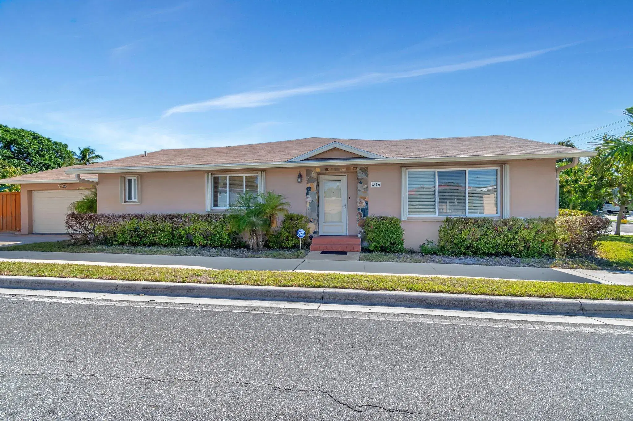 Picture of 1616 18Th Avenue N, Lake Worth Beach, FL 33460