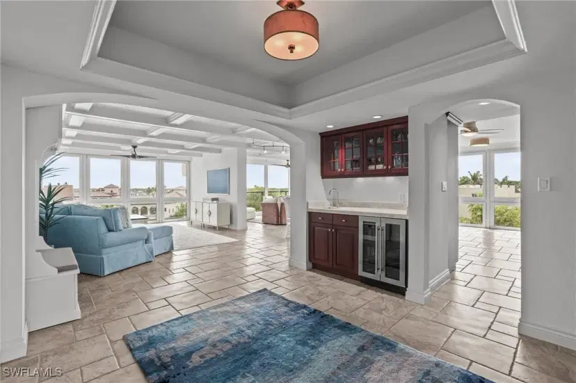 Picture of 4031 Gulf Shore Blvd N 5F, Naples FL 34103