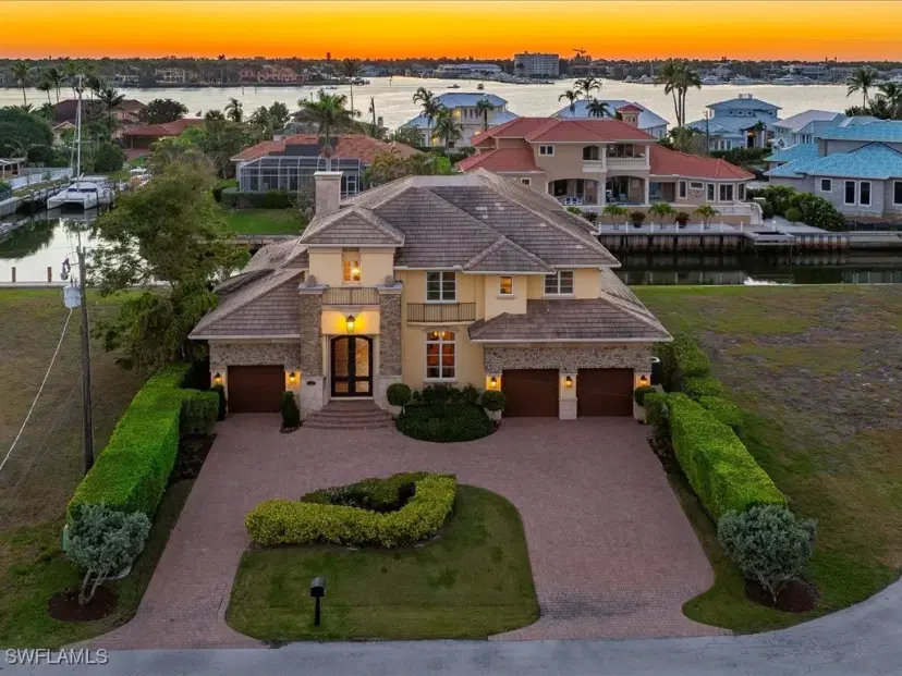 Picture of 1550 Mullet Ln, Naples FL 34102