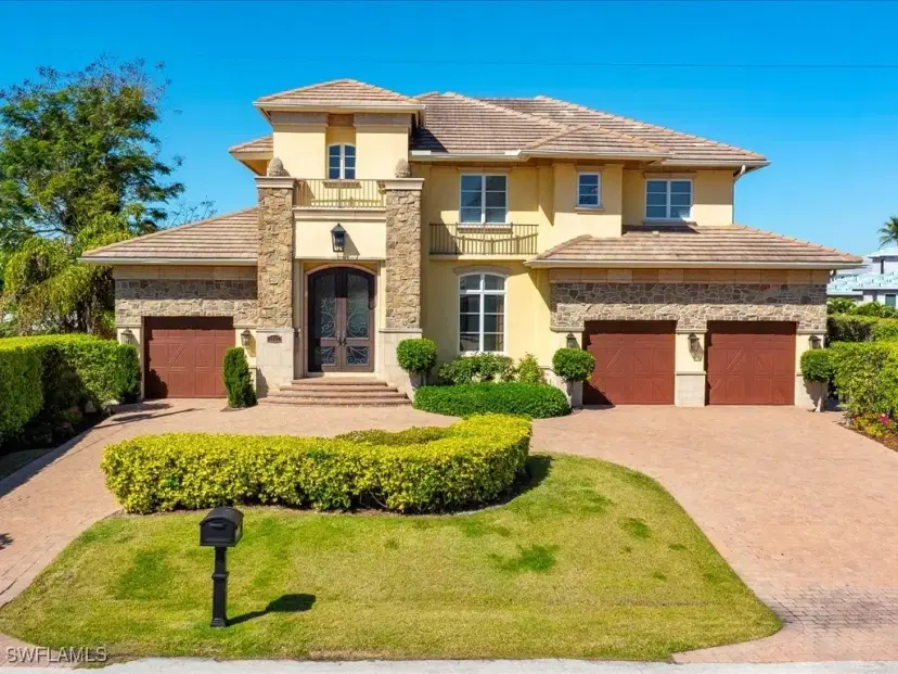 Picture of 1550 Mullet Ln, Naples FL 34102