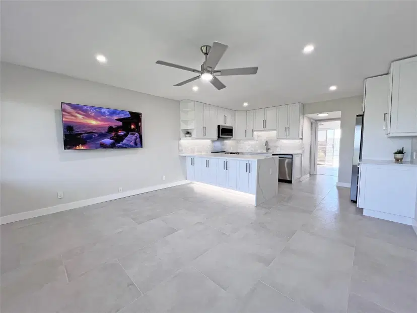 Picture of 161 Preston D D, Boca Raton FL 33434