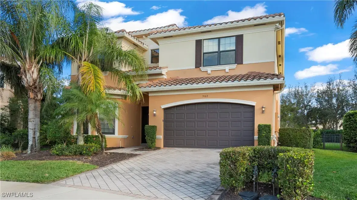 Picture of 3163 Pacific Dr, Naples, FL 34119