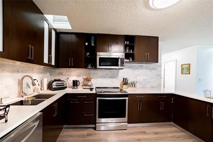 Picture of 402 Saint Andrews Road 402, Hollywood FL 33021