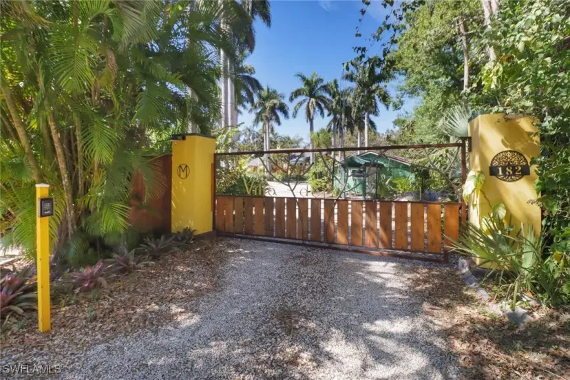 Picture of 184 W Mariana Ave, North Fort Myers FL 33903