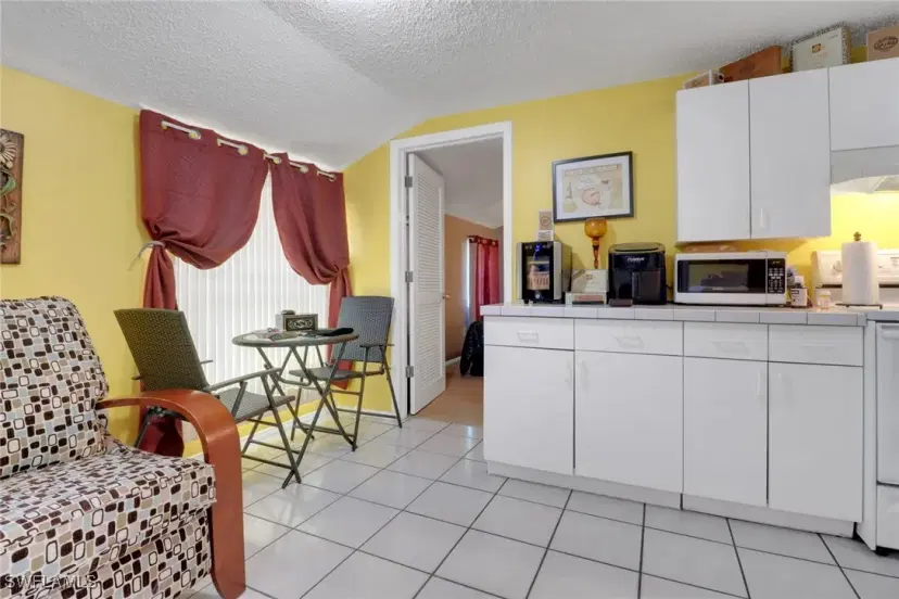 Picture of 184 W Mariana Ave, North Fort Myers FL 33903