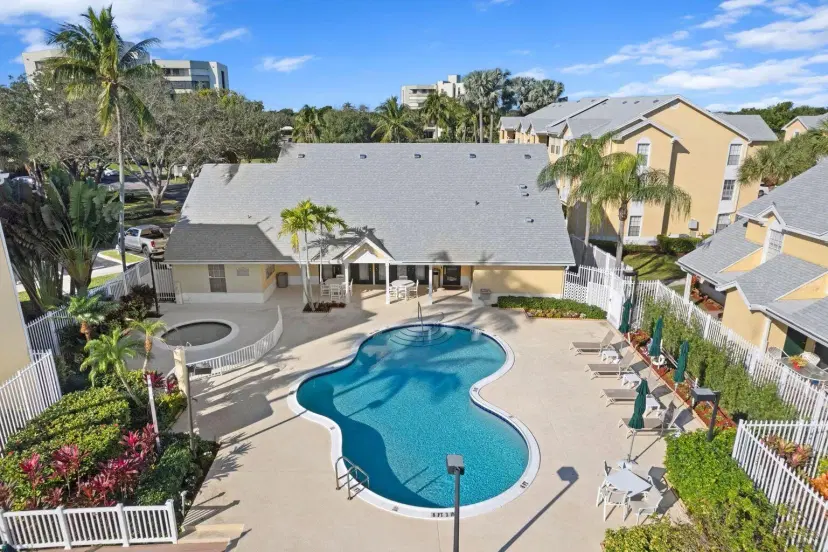 Picture of 6355 La Costa Drive J, Boca Raton FL 33433