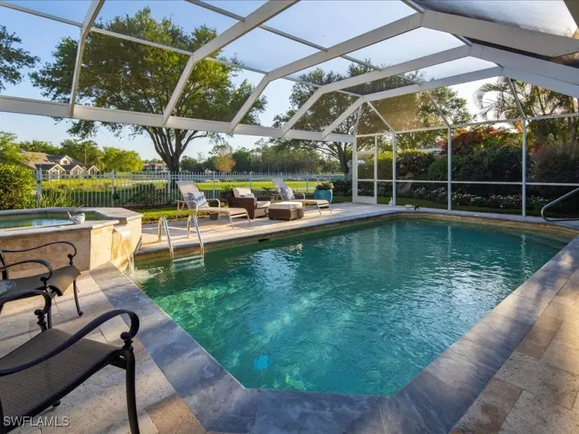 Picture of 180 Via Napoli, Naples FL 34105