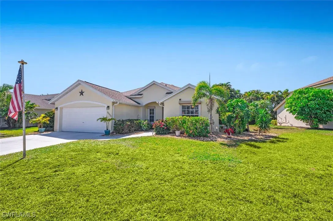 Picture of 22175 Seashore Cir, Estero, FL 33928