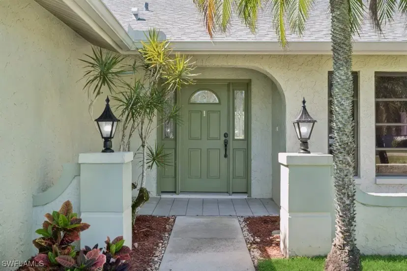 Picture of 19208 Pine Run Ln, Fort Myers FL 33967