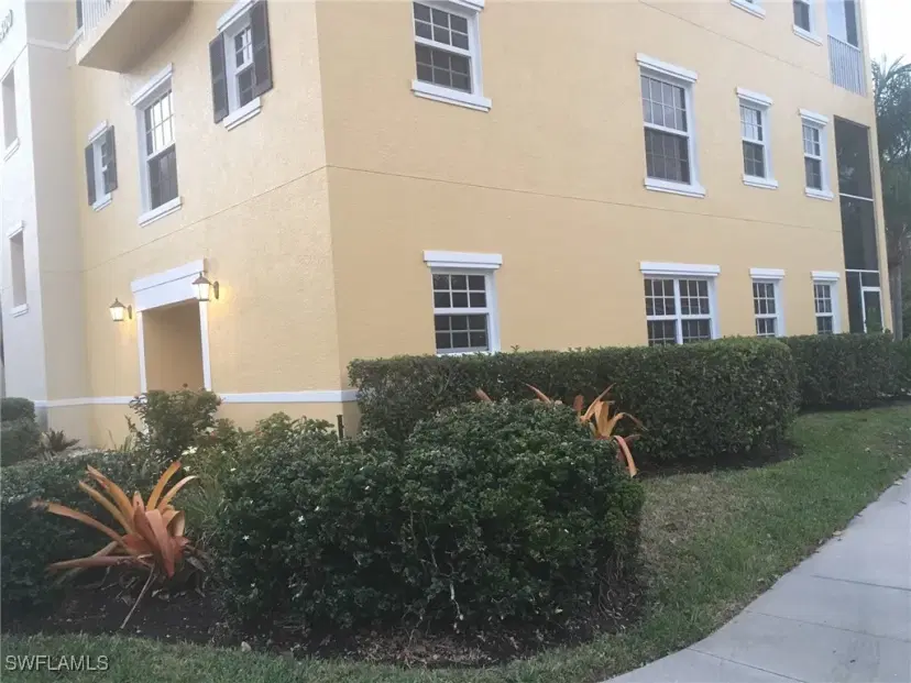 Picture of 4500 Botanical Place Cir 107, Naples FL 34112