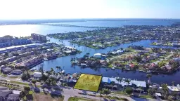 Picture of 1814 Beach Pkwy 201, Cape Coral, FL 33904