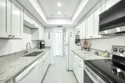 Picture of 312 Periwinkle Way 9, Sanibel, FL 33957