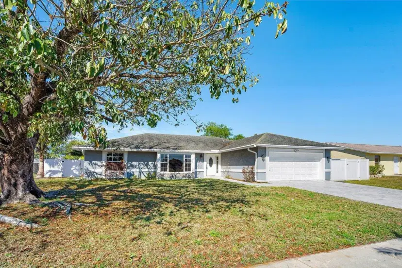 Picture of 126 La Mancha Avenue, Royal Palm Beach FL 33411