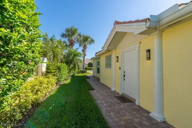 Picture of 7566 Rozzini Ln, Naples, FL 34114