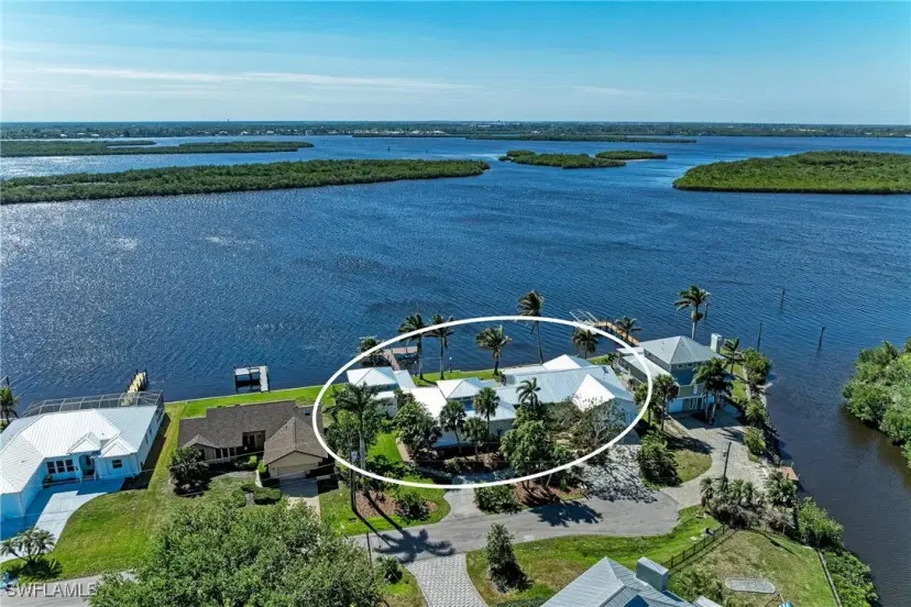 Picture of 3790 Peace River Dr, Punta Gorda FL 33983