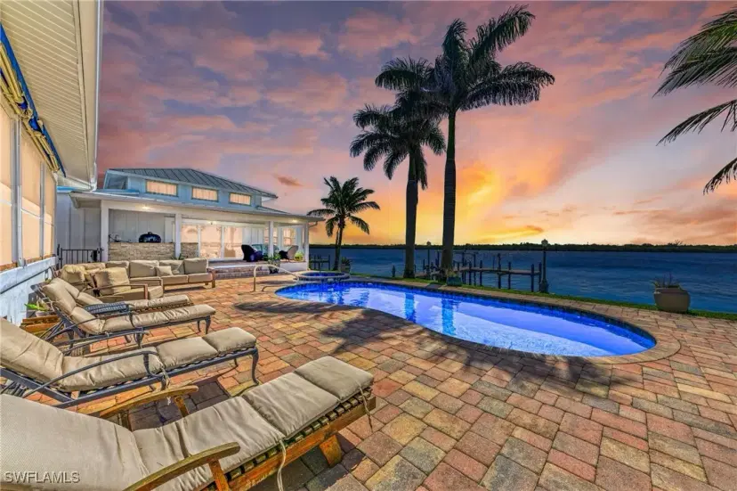 Picture of 3790 Peace River Dr, Punta Gorda FL 33983