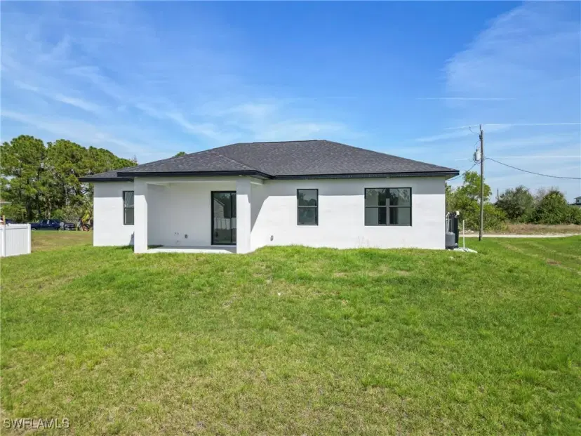 Picture of 823 Frederick Reid St E, Lehigh Acres FL 33974