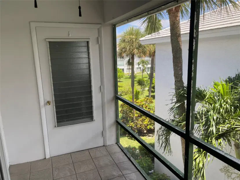 Picture of 2050 NE 39Th St N312, Pompano Beach FL 33064
