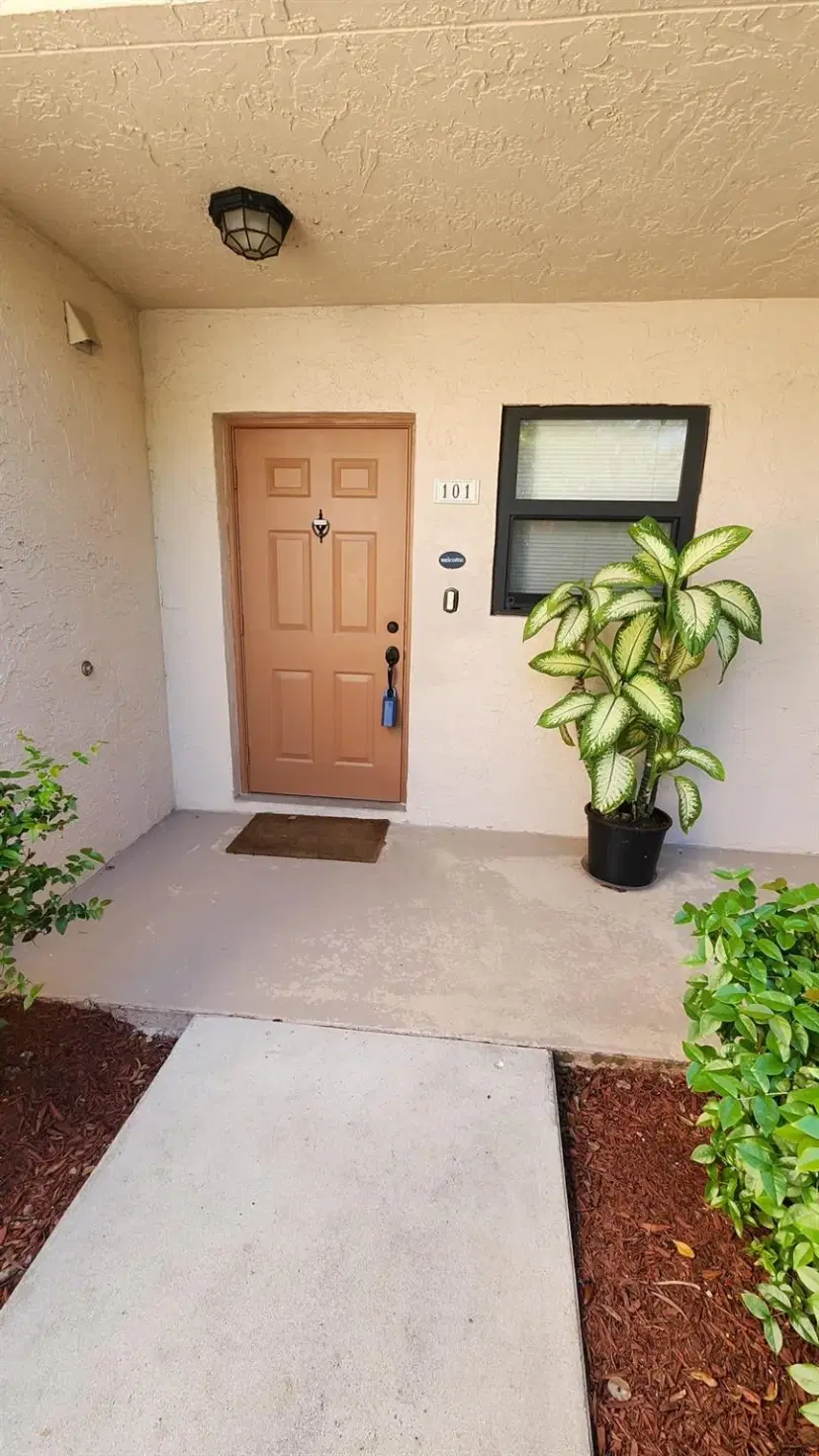 Picture of 15710 E Waterside Cir 101, Sunrise FL 33326