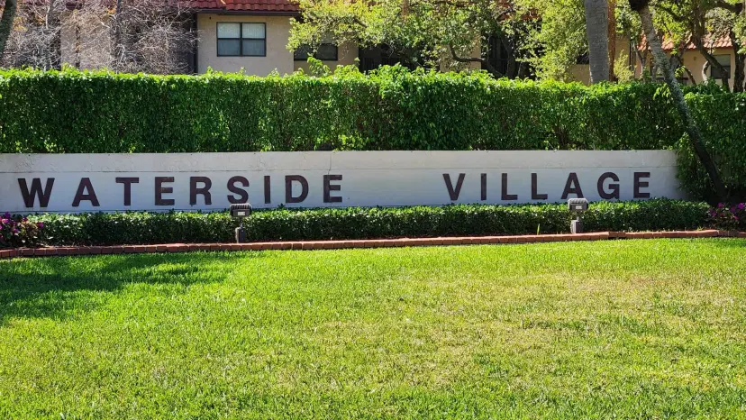 Picture of 15710 E Waterside Cir 101, Sunrise FL 33326