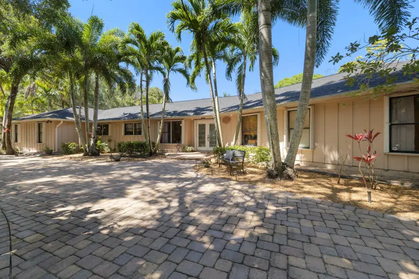 Picture of 8515 Thousand Pines Circle, West Palm Beach FL 33411