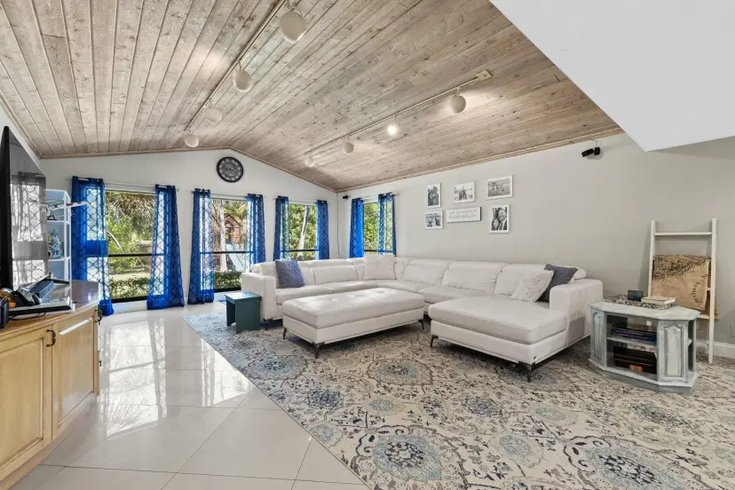 Picture of 8515 Thousand Pines Circle, West Palm Beach FL 33411