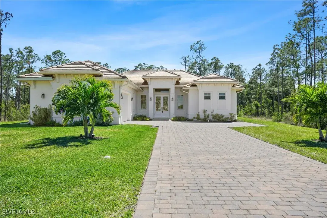 Picture of 25340 Divot Dr, Bonita Springs, FL 34135