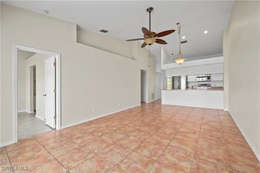 Picture of 1512 Rio De Janeiro Ave 327, Punta Gorda FL 33983