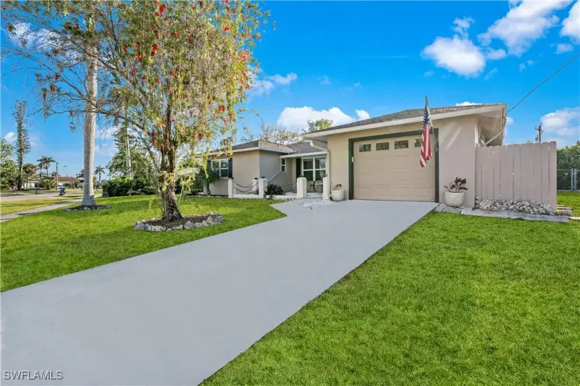 Picture of 498 Echo Cir, Marco Island FL 34145