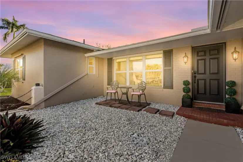 Picture of 498 Echo Cir, Marco Island FL 34145