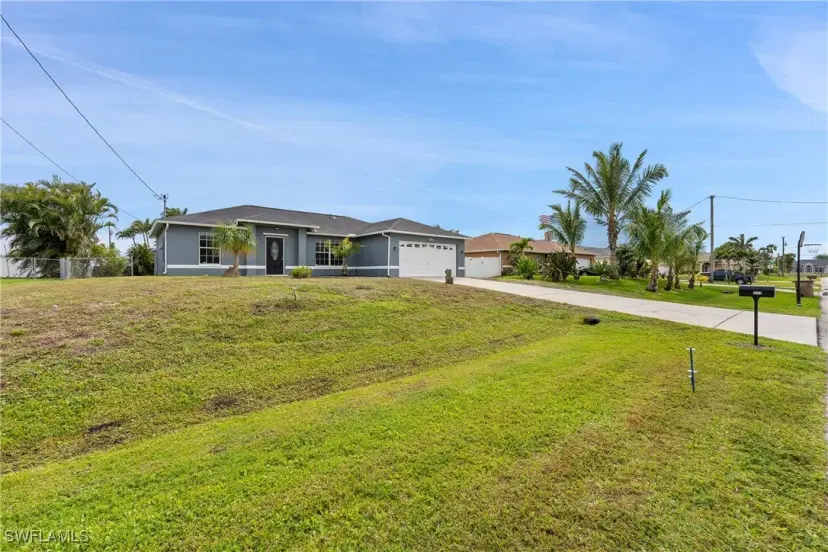 Picture of 1008 SW 37Th Ter, Cape Coral FL 33914