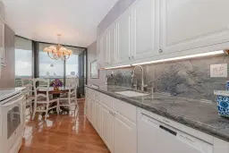 Picture of 3598 Yacht Club Dr 1402, Miami, FL 33180