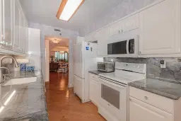 Picture of 3598 Yacht Club Dr 1402, Miami, FL 33180