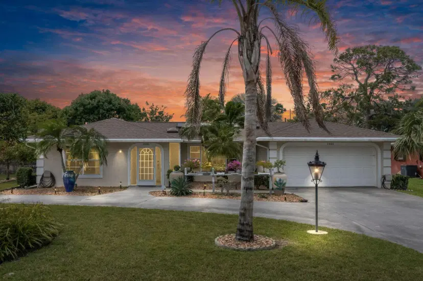 Picture of 1446 SE Grapeland Avenue, Port St Lucie FL 34952